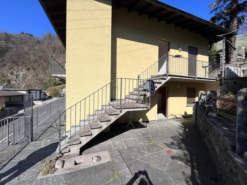 Appartamento con terrazza di 3.5 locali a Intragna – Vista panoramica e charme ticinese (5)