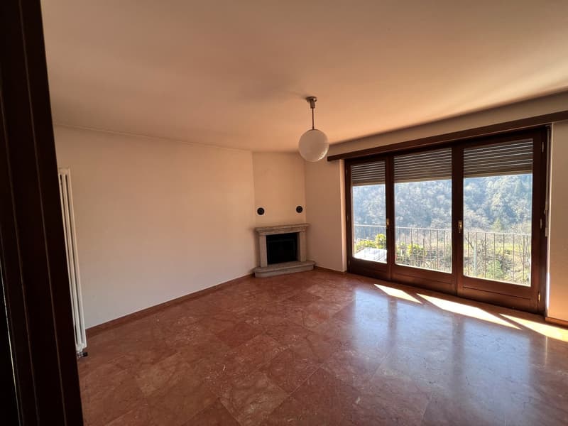 Appartamento con terrazza di 3.5 locali a Intragna – Vista panoramica e charme ticinese (10)