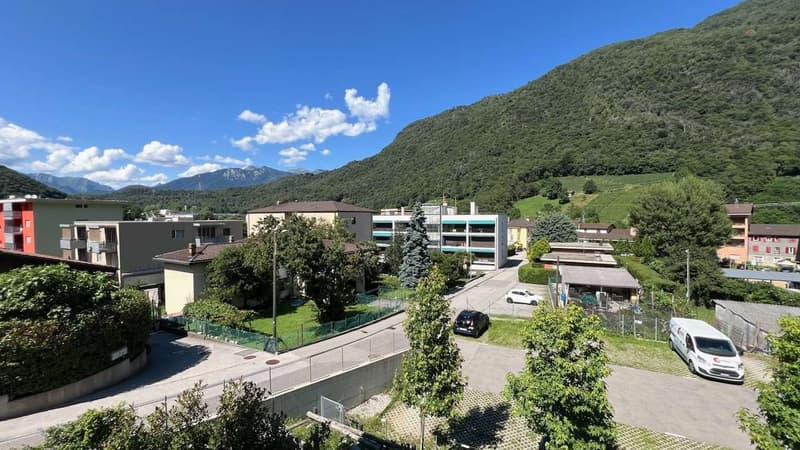 RIVERA - Elegante 5.5 con ampia terrazza coperta (11)