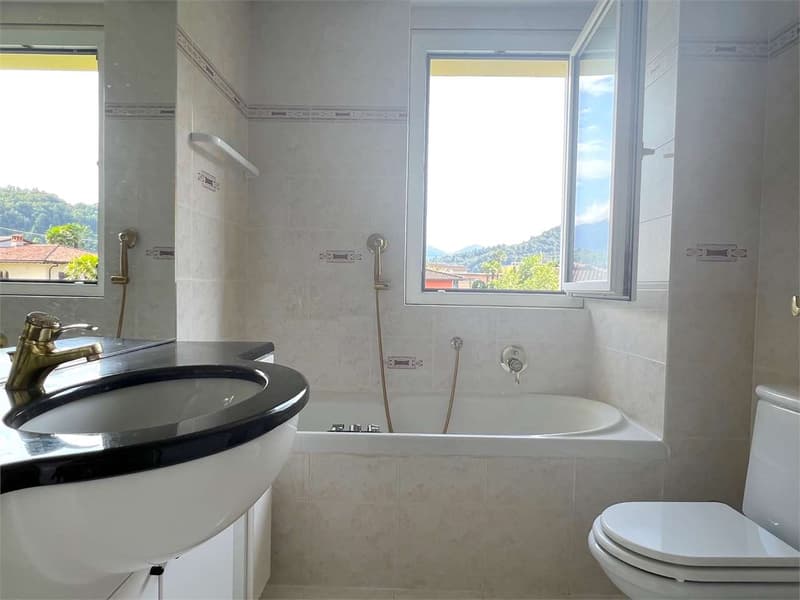LOSONE - Attico 4.5 locali vicino al fiume (6)