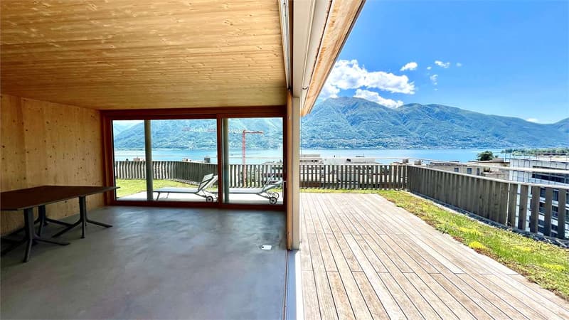 MINUSIO - Nuovo appartamento con grande giardino e vista lago (12)