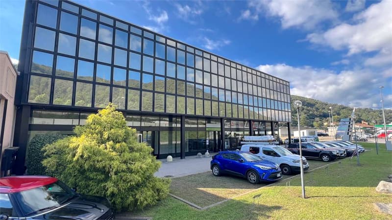 Lugano - Ristorante in Posizione Strategica nel Polo Commerciale di Gr (4)