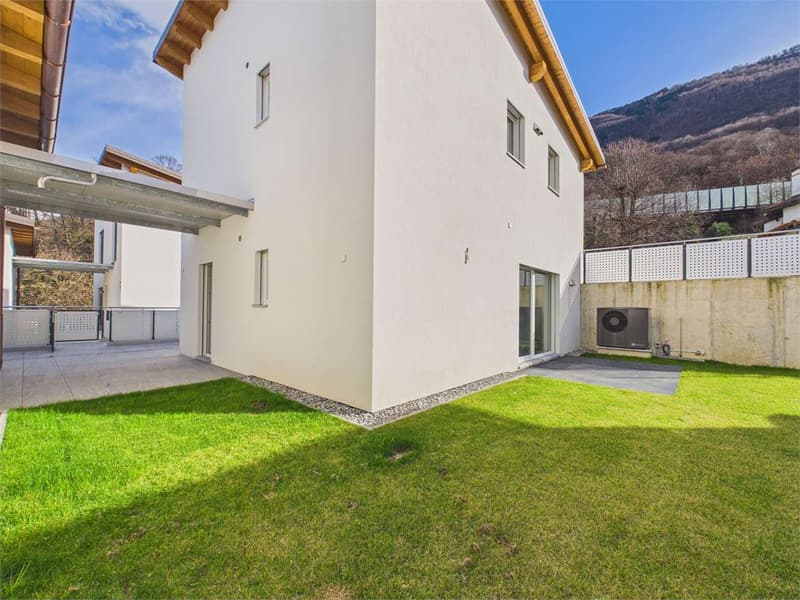 Splendida villetta di nuova costruzione a Sant'Antonino (13)