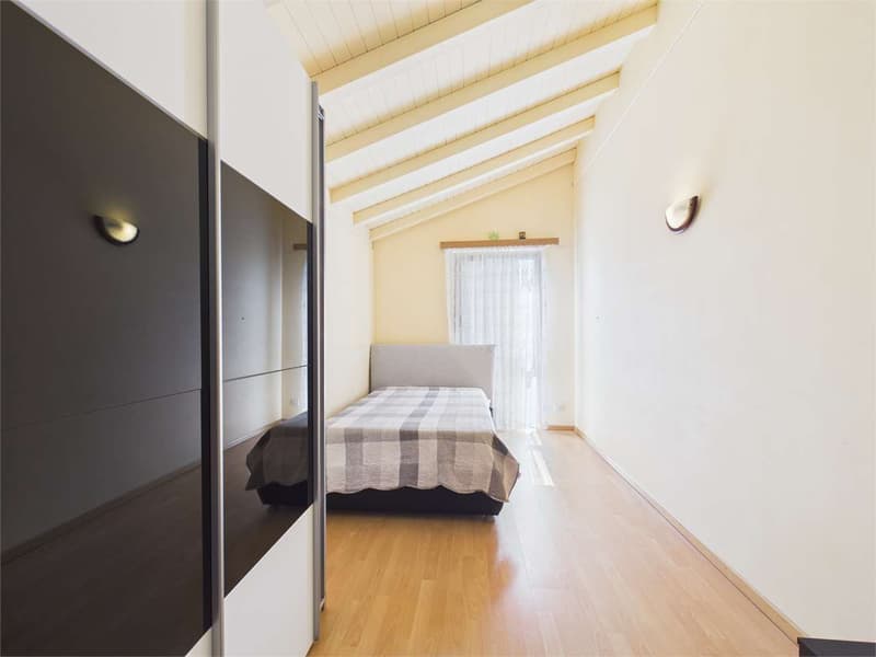 Luminosa Villa a Schiera - 4.5 locali (10)