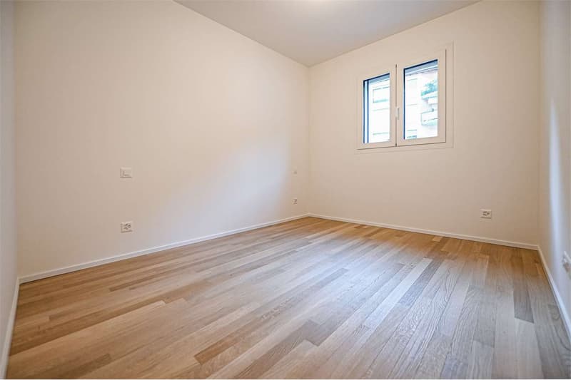 BARBENGO - Attico prestigioso in elegante residenza (6)