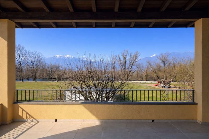 Gambarogno - 4.5 in Bifamiliare con vista lago - investimento ideale (1)