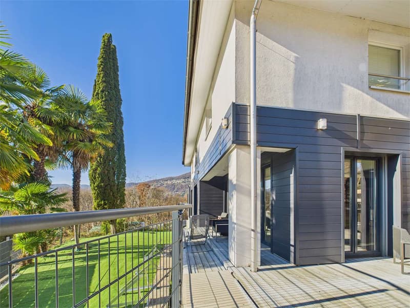 Muzzano - Villa indipendente con piscina (12)