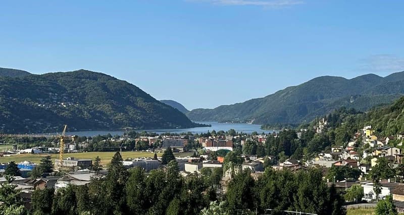 ✨ Residenza Aurora - Elegante di 3.5 locali con splendida vista lago - Bioggio (1)