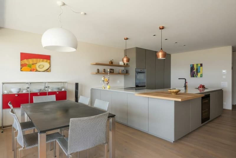 Luxuriöse 3.5 Zimmerwohnung mit Seesicht, 2 grossen Sonnenterrassen, Schwimmbad und Wellnessbereich (7)