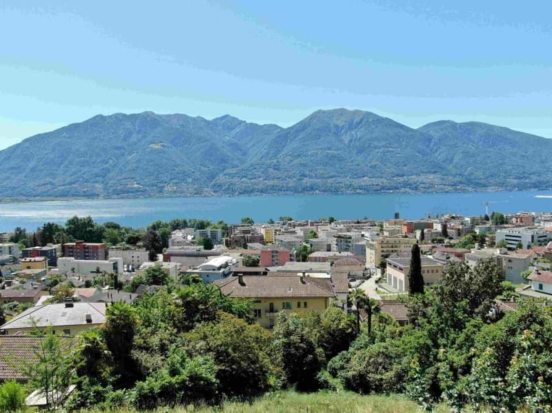 Ultima occasione: magnifico 3.5 locali con ampia terrazza, vista lago, wellness e piscina (7)