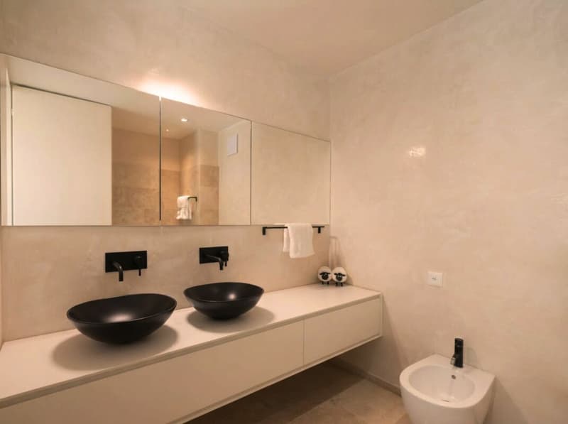 Luxuriöse 3.5 Zimmerwohnung mit Seesicht, 2 grossen Sonnenterrassen, Schwimmbad und Wellnessbereich (8)