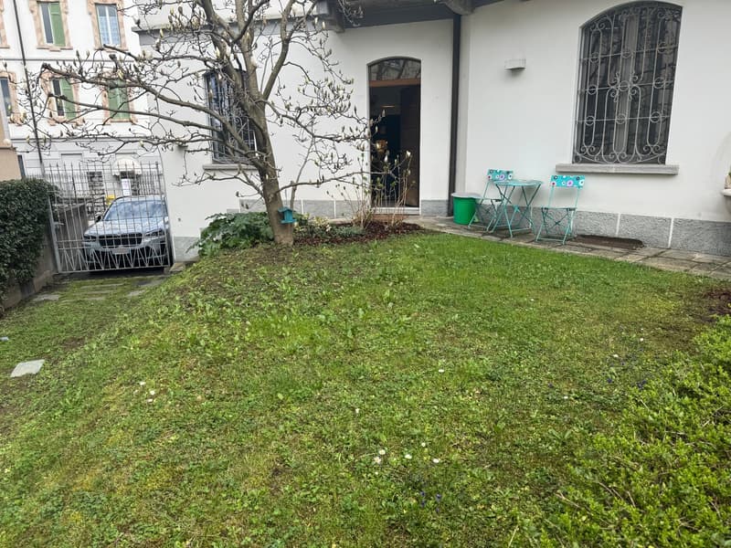 Mendrisio Centro – Elegante appartamento con giardino privato in villa storica (4)