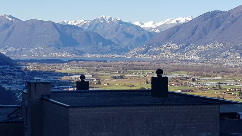 moderna casa monofamiliare in buono stato di manutenzione e con ottime finiture, ampio terreno. (12)