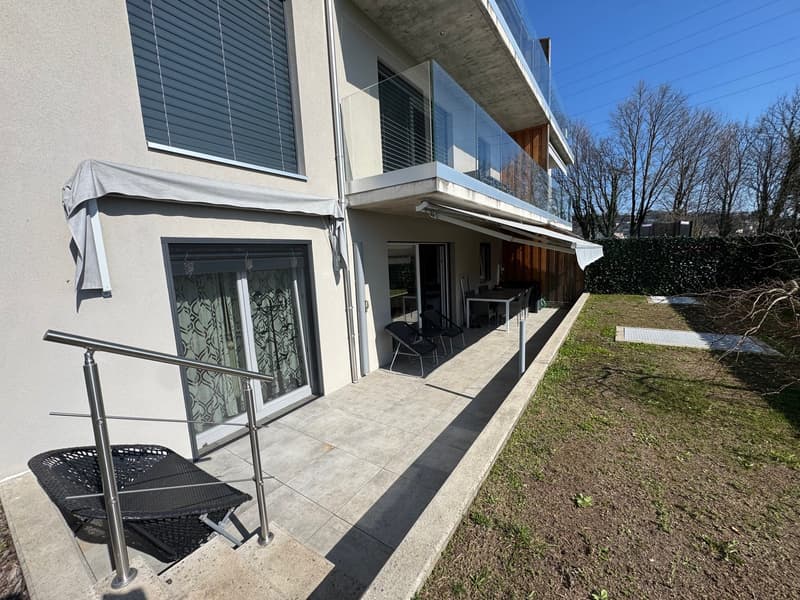 Moderno 4.5 locali con ampio giardino privato a Rancate (5)