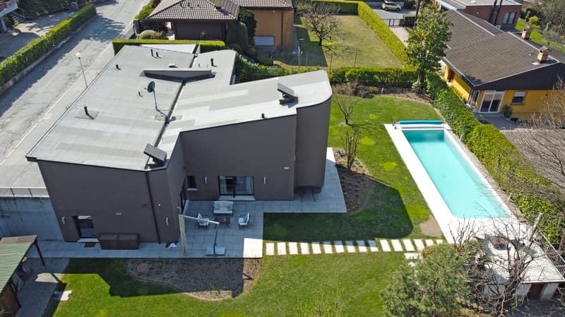 Mendrisio, raffinata villa singola con piscina (7)