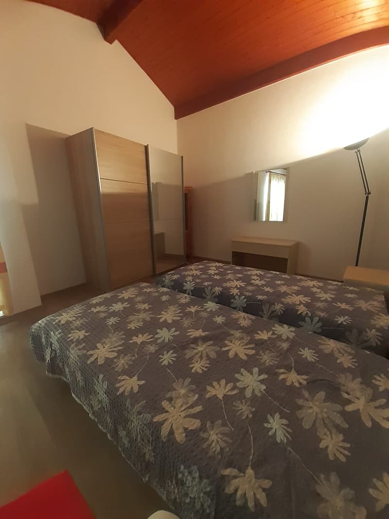 Duplex in locazione con 2 camere e studio – Cadro (20)