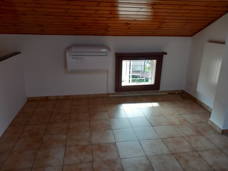 Mendrisio – Ligornetto | 4.5 locali mansardato con travi a vista – ultimo piano (3)