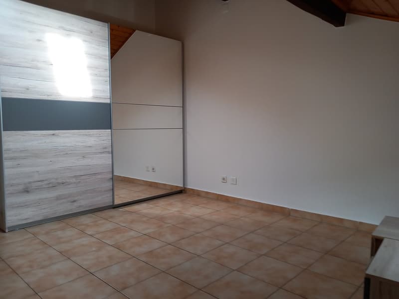 Mendrisio – Ligornetto | 4.5 locali mansardato con travi a vista – ultimo piano (8)