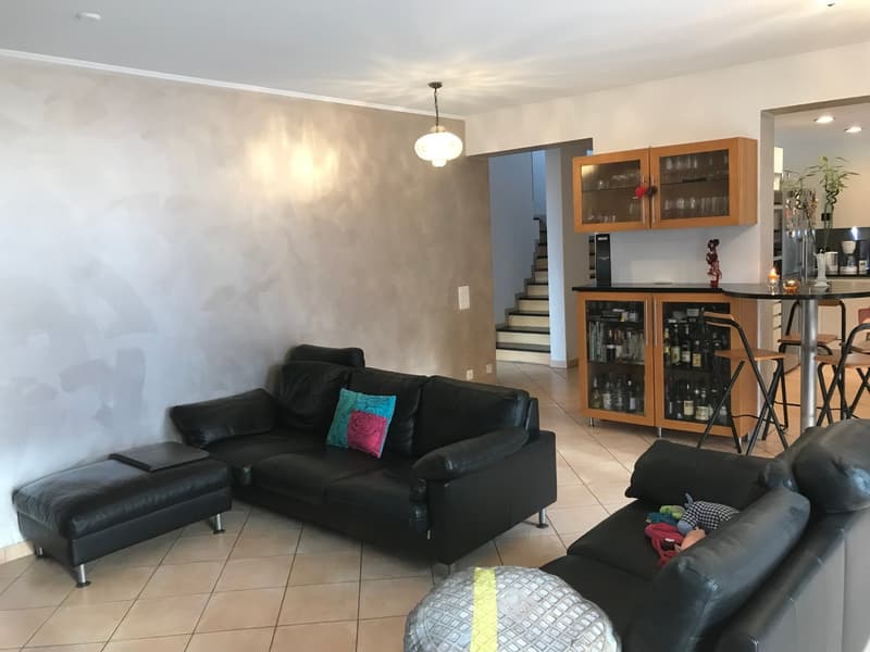 Caslano – Moderna villa con piscina, giardino e monolocale indipendente (15)