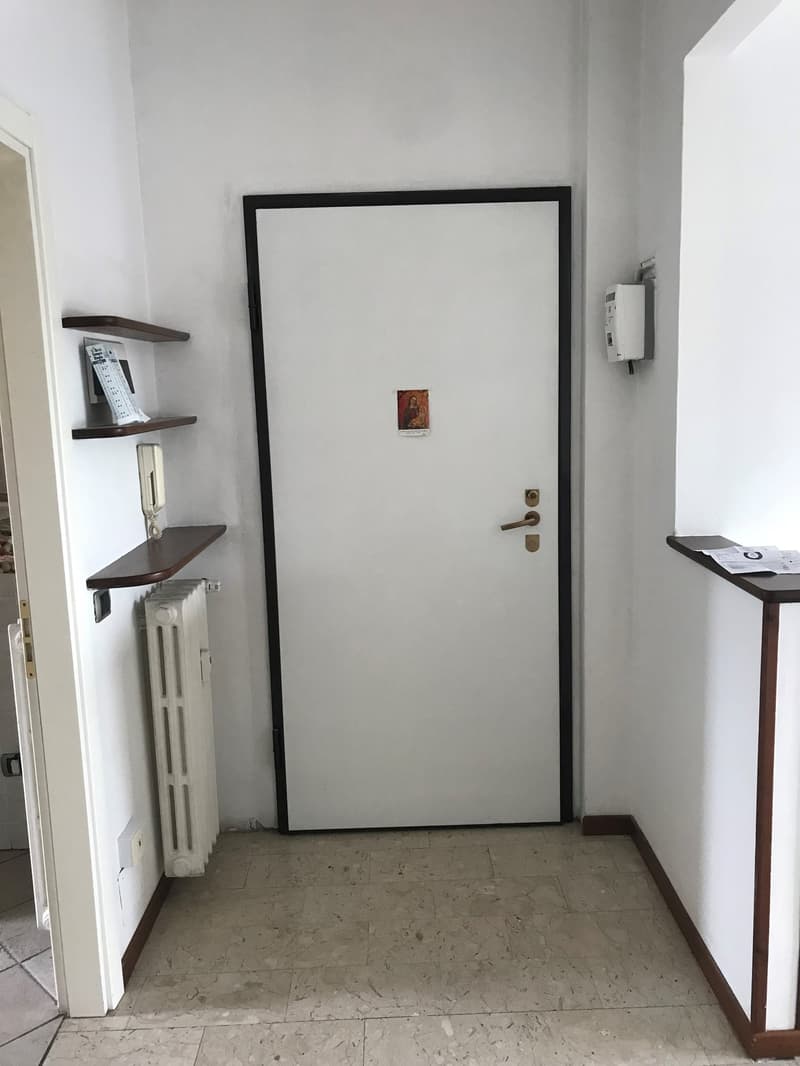 Luminoso appartamento di 3.5 locali con balcone a Varese – Disponibile subito (3)