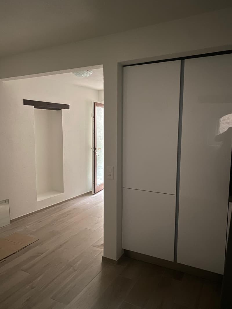 Carona – Affascinante casa nel nucleo storico rinnovata con box, ideale anche come investimento (8)