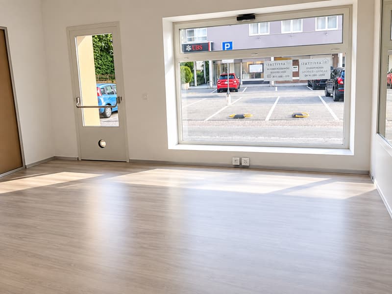 STABIO — Spazio commerciale o professionale (5)