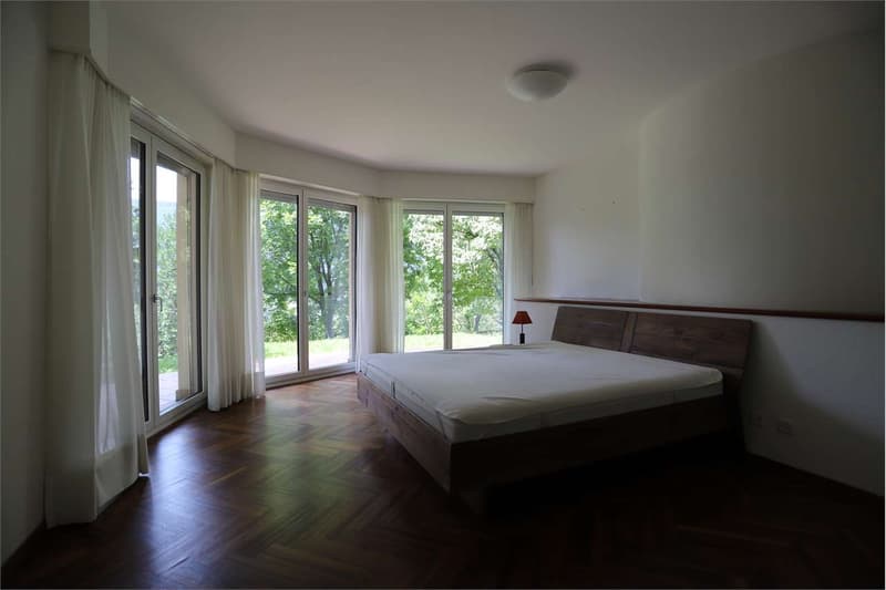 Villa con piscina interna a Vezia (11)