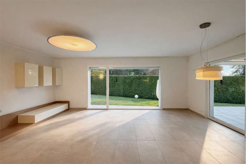 Elegante villa con giardino a Lugano - Pregassona (2)