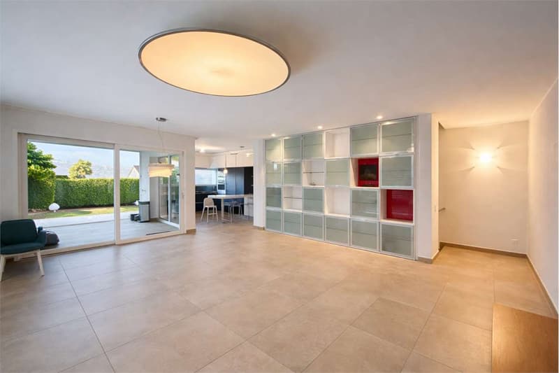 Elegante villa con giardino a Lugano - Pregassona (1)