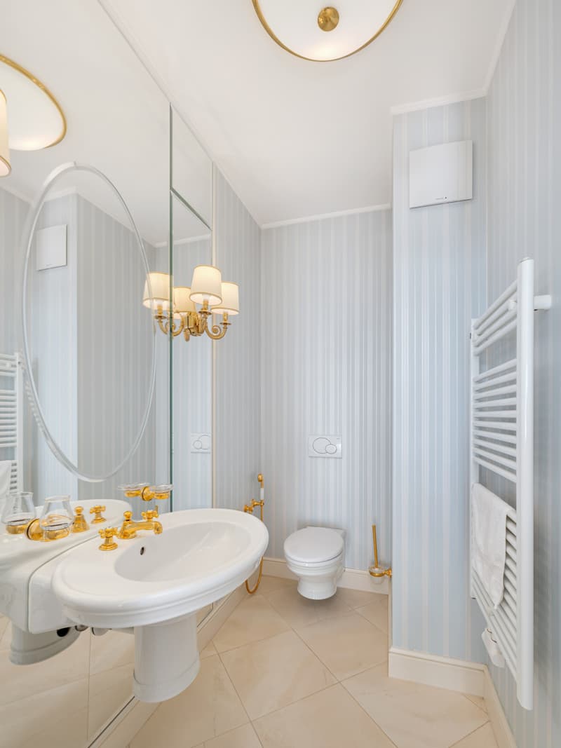ELEGANTE DUPLEX CON LA VISTA MOZZAFIATO SUL LAGO. (11)