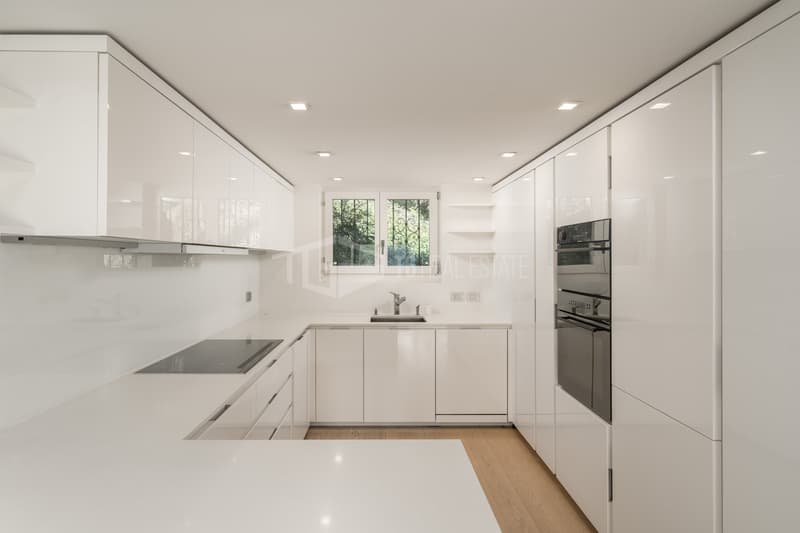 DUPLEX DA SOGNO CON VISTA LAGO, GIARDINO E PISCINA (9)