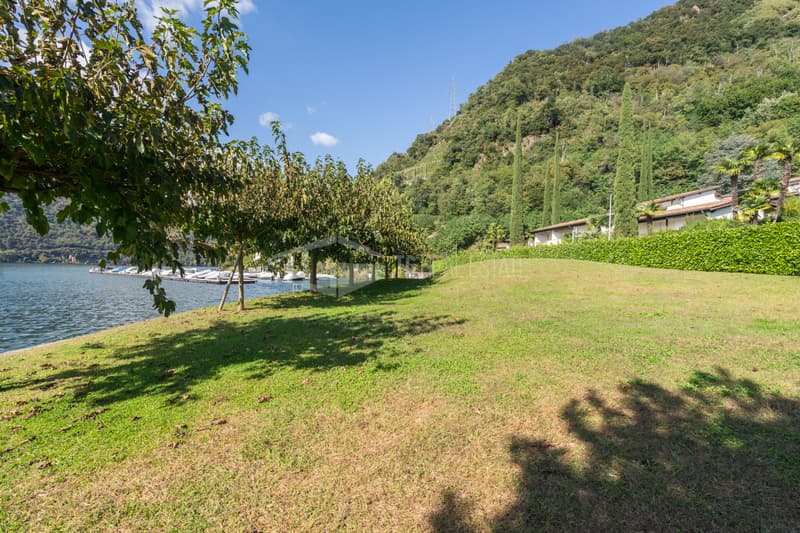 DUPLEX DA SOGNO CON VISTA LAGO, GIARDINO E PISCINA (5)