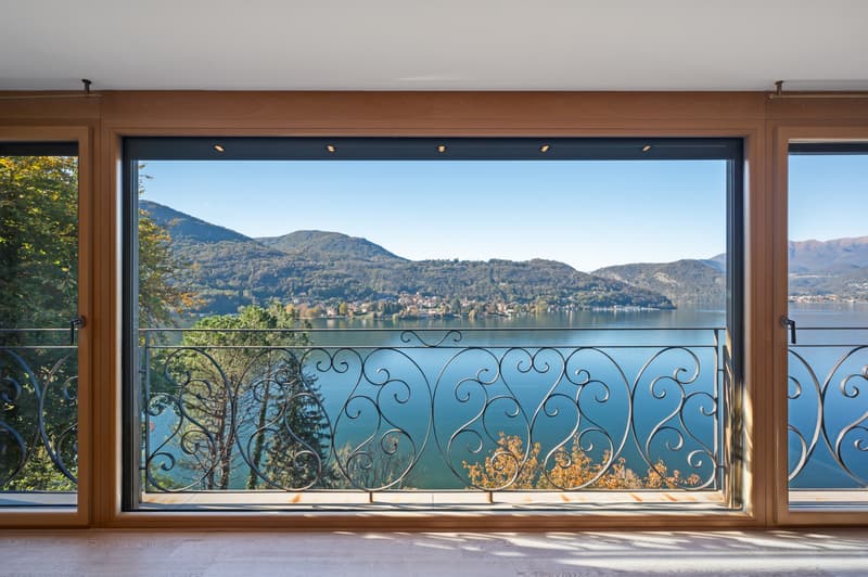 ELEGANTE VILLA VISTA LAGO CON PISCINA (3)