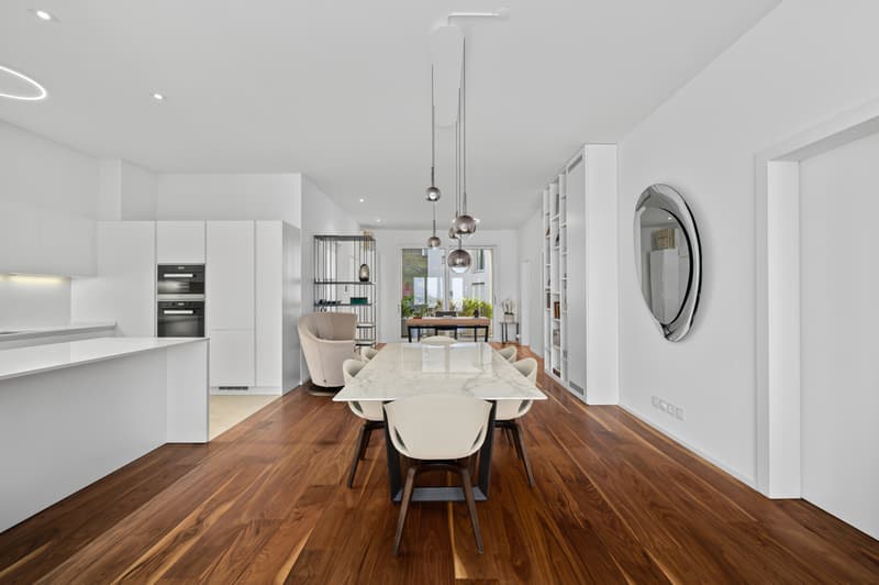 DESIGN E RAFFINATEZZA CON VISTA LAGO A PARADISO (12)