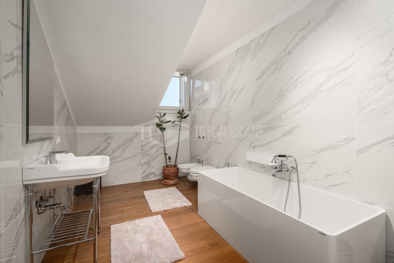 LUSSO E COMFORT : ATTICO 6.5 LOCALI CON VISTA PANORAMICA SU LUGANO (6)