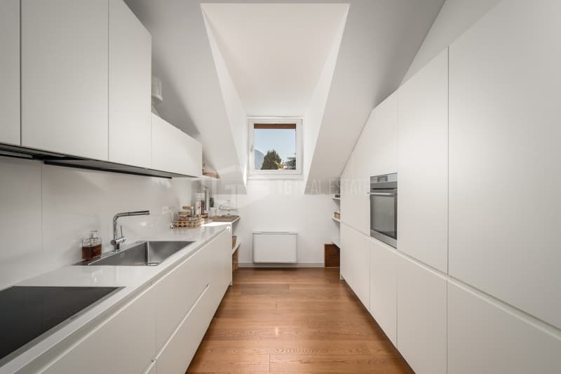 LUSSO E COMFORT : ATTICO 6.5 LOCALI CON VISTA PANORAMICA SU LUGANO (10)