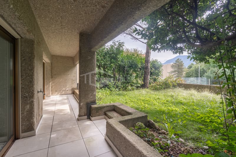 APPARTAMENTO DI 2.5 LOCALI CON GIARDINO (5)