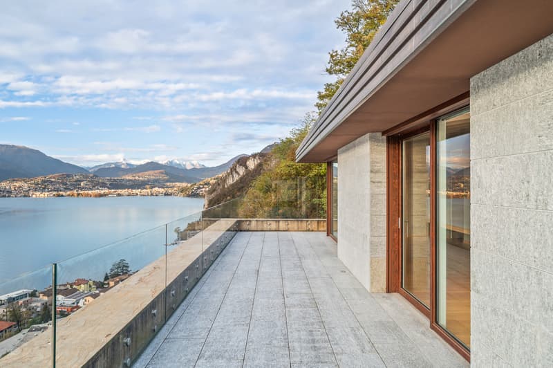 Elegante Residenza con Vista sul Lago di Lugano (6)
