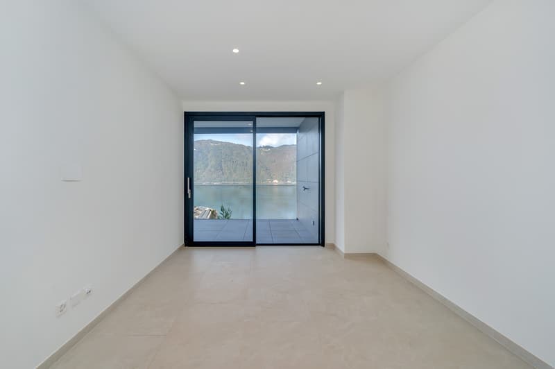PIACEVOLE 3.5 LOC. CON VISTA LAGO A BISSONE (2)