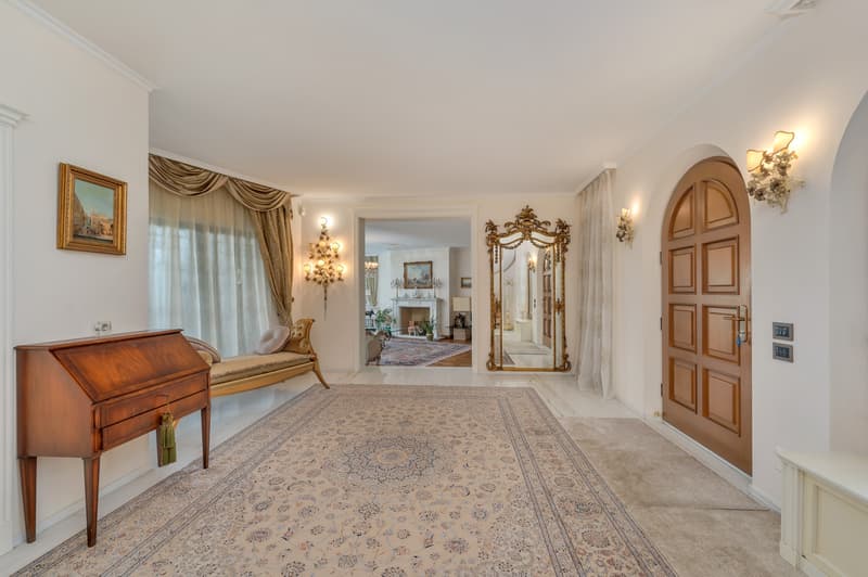 Prestigiosa Villa con Vista Lago (13)