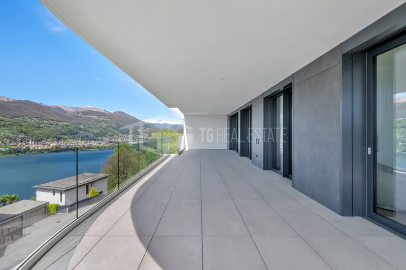 ATTICO CON SPLENDIDA VISTA LAGO A MONTAGNOLA (8)