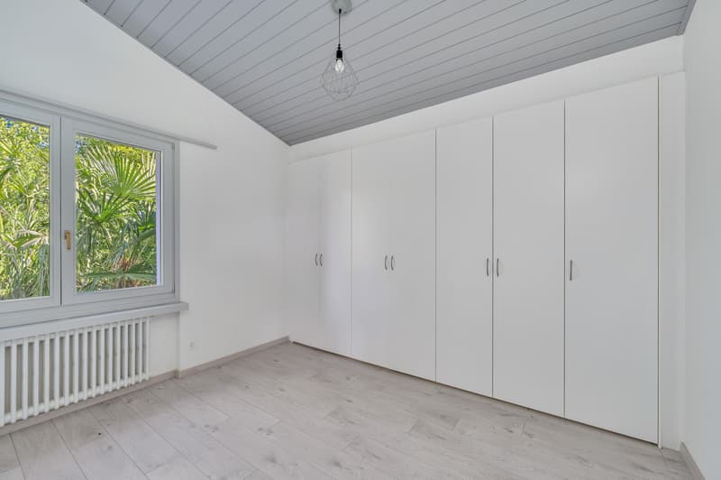 VILLA 5.5 LOCALI CON VISTA CITTA E LAGO DI LUGANO (4)