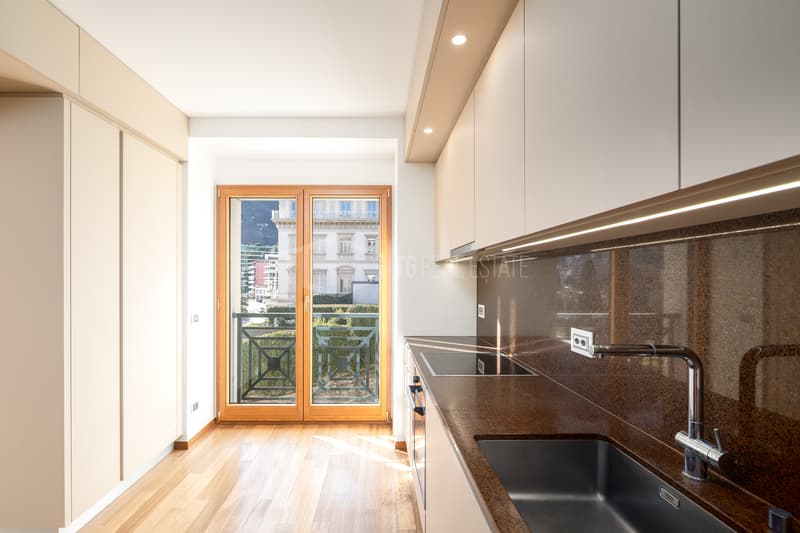 ELEGANTE APPARTAMENTO DI 5.5 LOCALI CON VISTA LAGO (6)