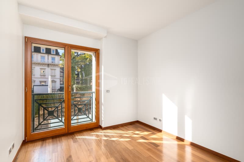 ELEGANTE APPARTAMENTO DI 5.5 LOCALI CON VISTA LAGO (7)