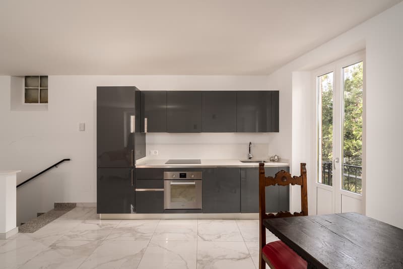 A DUE PASSI DAL LAGO E DAL CENTRO, APPARTAMENTO 2.5 AMMOBILIATO (3)
