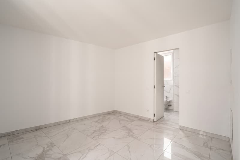 A DUE PASSI DAL LAGO E DAL CENTRO, APPARTAMENTO 2.5 AMMOBILIATO (5)