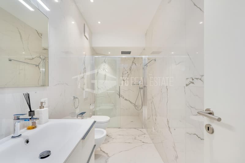 Eleganza Contemporanea con Vista Lago (8)