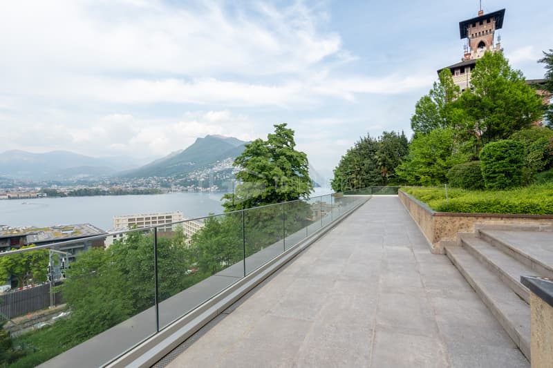 RAFFINATO BILOCALE CON VISTA LAGO (6)