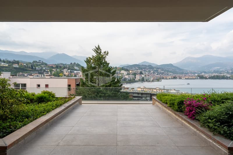 RAFFINATO BILOCALE CON VISTA LAGO (3)