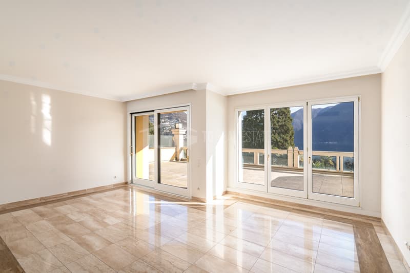 SPLENDIDO APPARTAMENTO CON GRANDE TERRAZZA E VISTA LAGO (5)